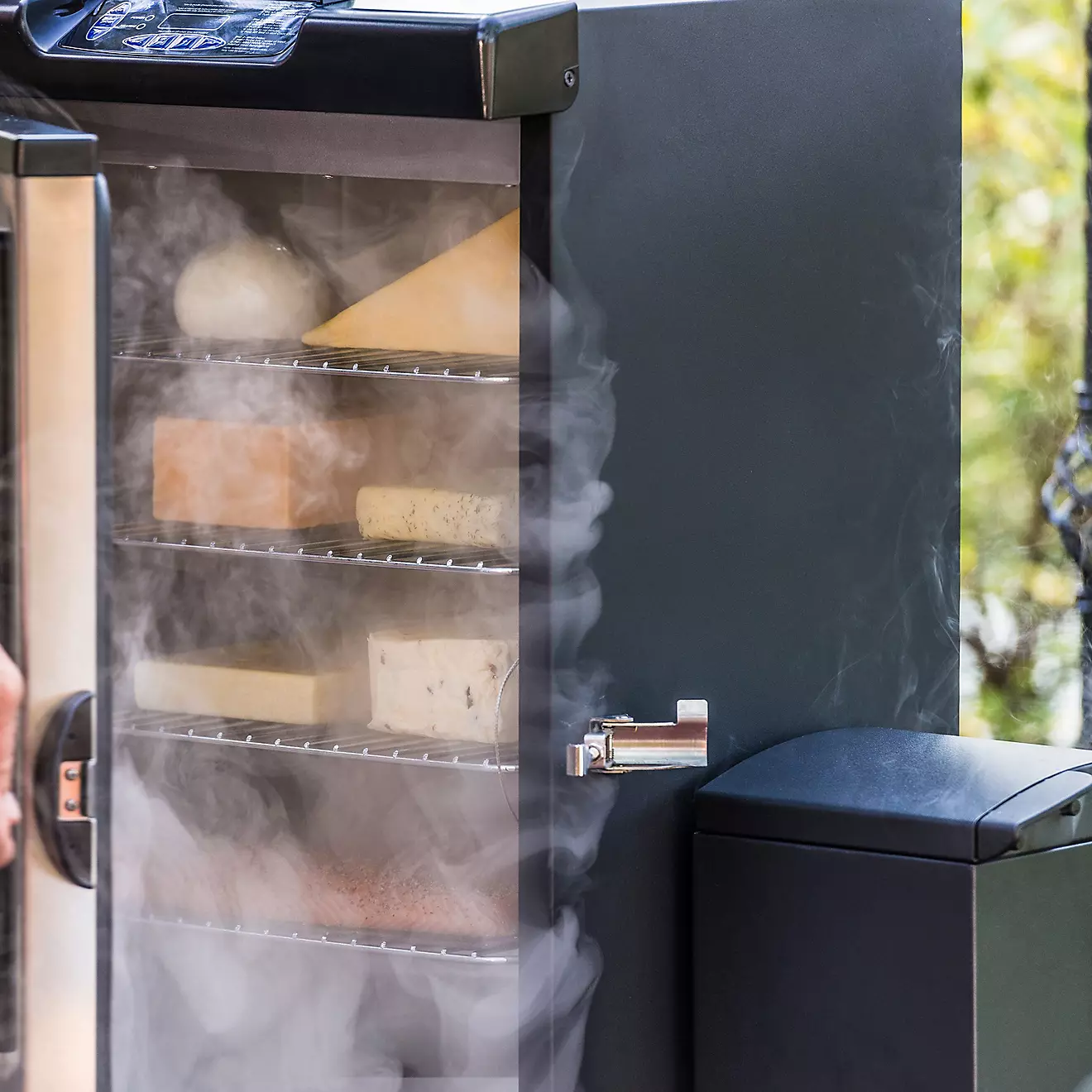 Masterbuilt Slow Smoker | BigEasyMart.com - Image 3
