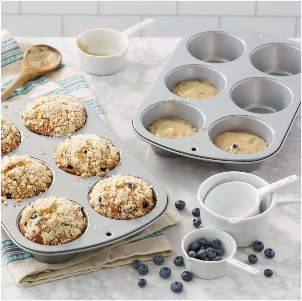 Wilton Recipe Right Non-Stick 6 Cup Jumbo Muffin Pan, 2 Count (Pack Of 1) | BigEasyMart.com - Image 3