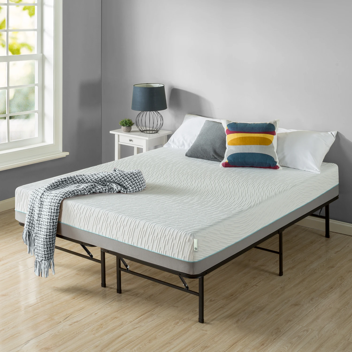 Zinus 14" Black Metal SmartBase Tool-Free Assembly Mattress Foundation, Queen | BigEasyMart.com