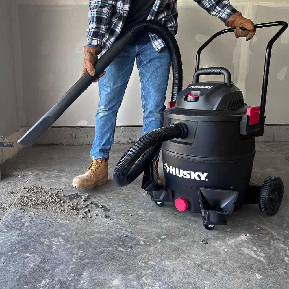 Husky AT18621P-16A 16 Gal. Poly Cart-Design Wet/Dry Vac With A Cartridge Filter, Hose, And Accessories | BigEasyMart.com - Image 6